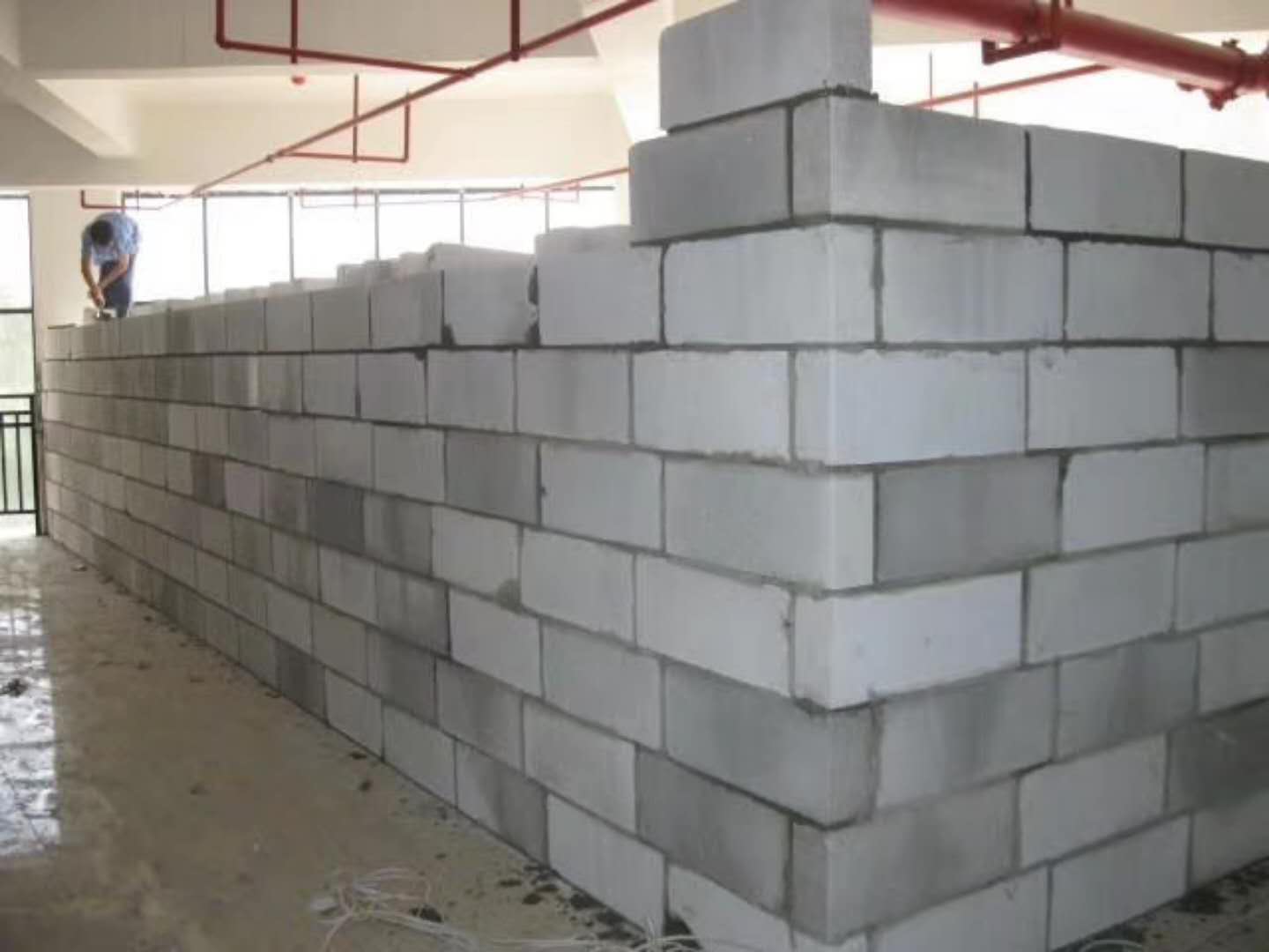 潢川蒸压加气混凝土砌块承重墙静力和抗震性能的研究